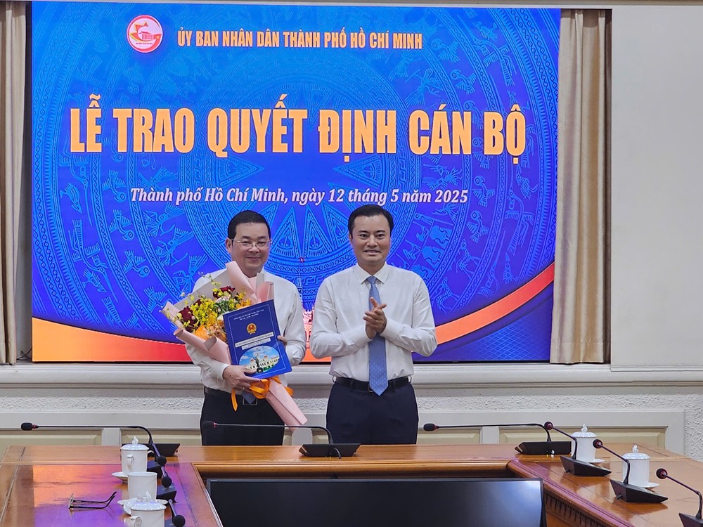 Tp.HCM bổ nhiệm Giám đốc Sở Nông nghiệp và Môi trường và 6 Phó Giám đốc- Ảnh 1. Tp.HCM bổ nhiệm Giám đốc Sở Nông nghiệp và Môi trường và 6 Phó Giám đốc- Ảnh 1.