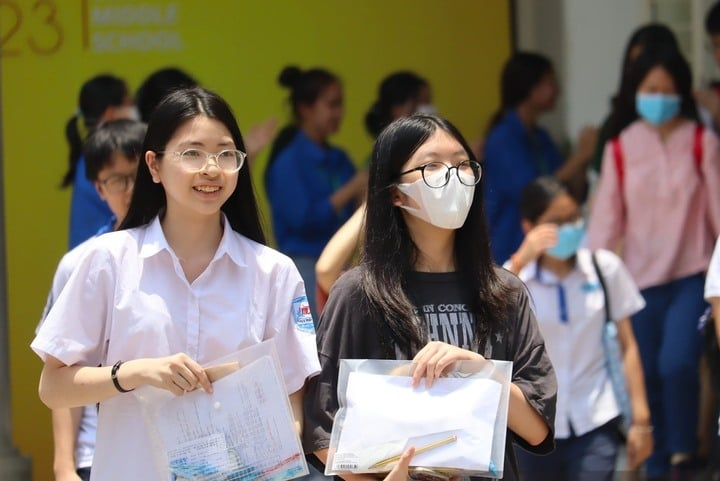 Bộ Giáo dục và Đào tạo đề xuất xoá sổ bằng tốt nghiệp THCS- Ảnh 1. Bộ Giáo dục và Đào tạo đề xuất xoá sổ bằng tốt nghiệp THCS- Ảnh 1.