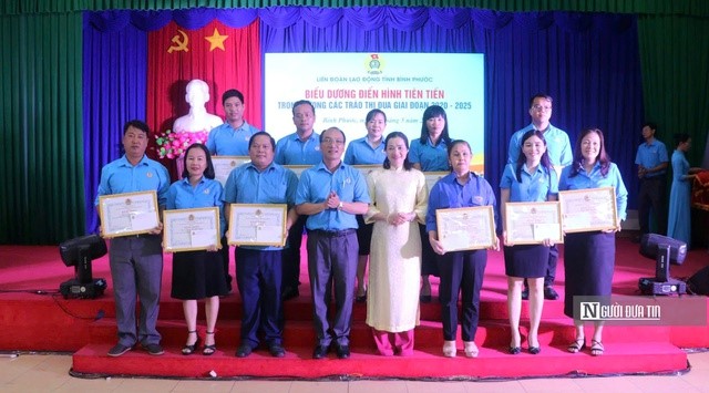 Bình Phước: Phát động Tháng Công nhân - Tháng hành động về an toàn vệ sinh lao động năm 2025- Ảnh 7. Bình Phước: Phát động Tháng Công nhân - Tháng hành động về an toàn vệ sinh lao động năm 2025- Ảnh 7.