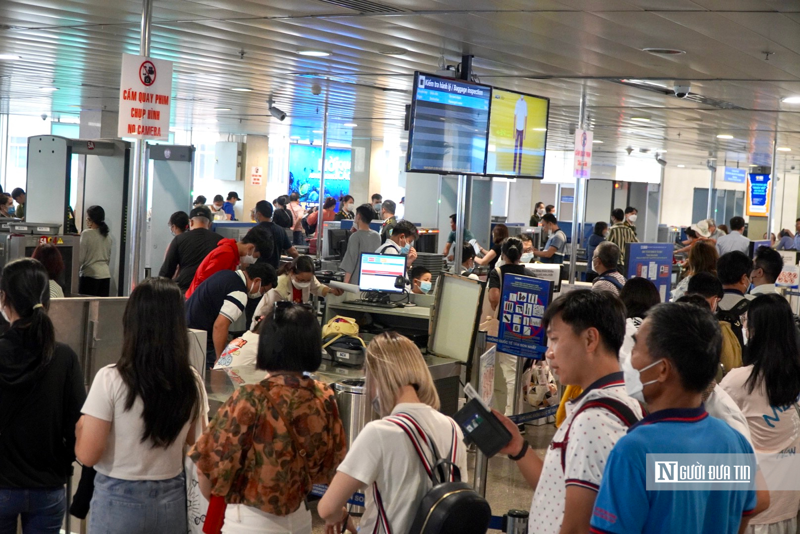 Dự kiến đóng cửa đường cất hạ cánh sân bay Tân Sơn Nhất để sửa chữa- Ảnh 2. Dự kiến đóng cửa đường cất hạ cánh sân bay Tân Sơn Nhất để sửa chữa- Ảnh 2.