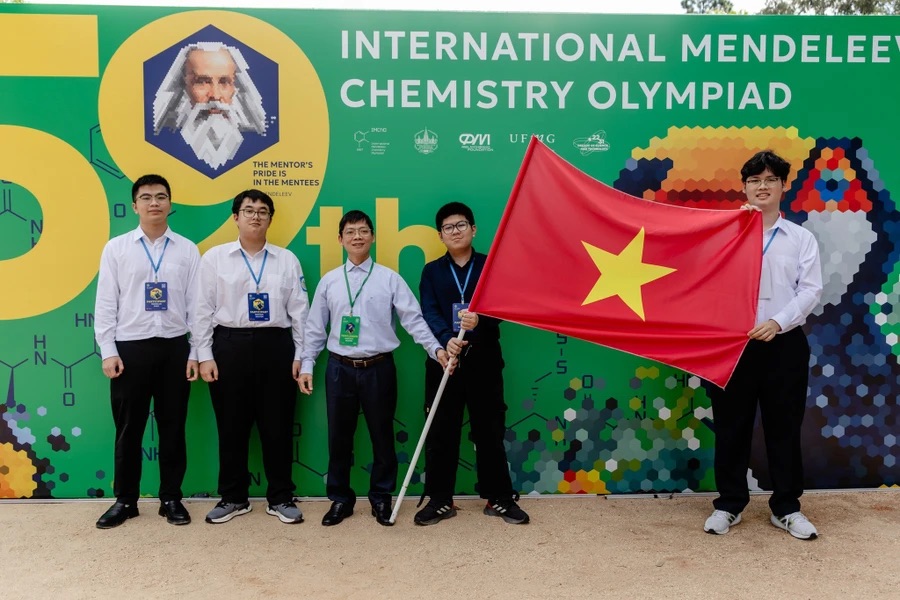 4 học sinh Việt Nam đạt huy chương tại Olympic Hóa học Quốc tế Mendeleev - Ảnh 1. 4 học sinh Việt Nam đạt huy chương tại Olympic Hóa học Quốc tế Mendeleev - Ảnh 1.