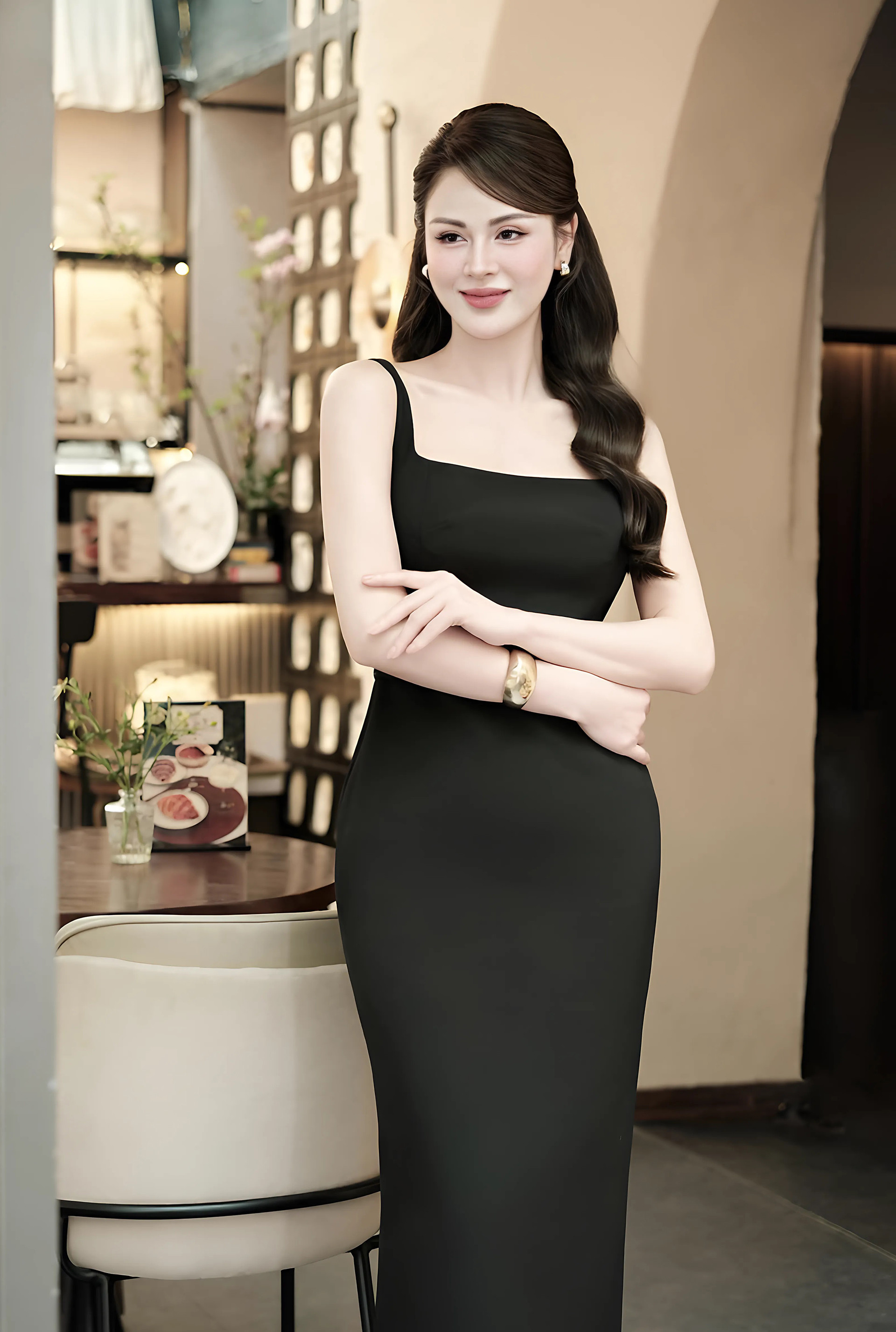 Sắc vóc đời thực của mỹ nhân đang gây tranh cãi trong "Cha tôi, người ở lại"- Ảnh 4. Sắc vóc đời thực của mỹ nhân đang gây tranh cãi trong "Cha tôi, người ở lại"- Ảnh 4.