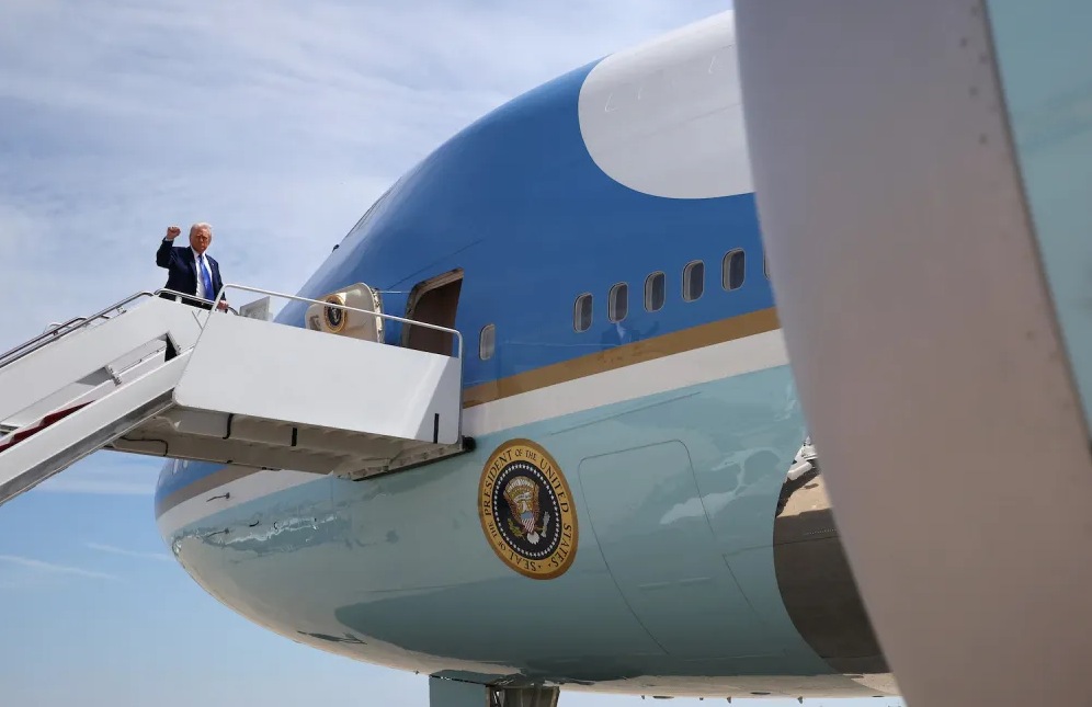 Ông Trump muốn mang về 1.000 tỷ USD từ vùng Vịnh giàu có, để ngỏ khả năng tới Istanbul- Ảnh 1. Ông Trump muốn mang về 1.000 tỷ USD từ vùng Vịnh giàu có, để ngỏ khả năng tới Istanbul- Ảnh 1.