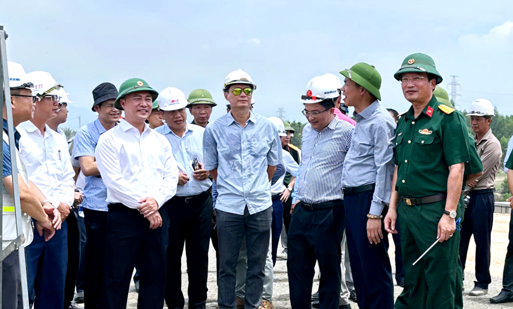 Cao tốc Hòa Liên - Túy Loan tăng tốc về đích, quyết tâm thông tuyến trước 19/8- Ảnh 1.