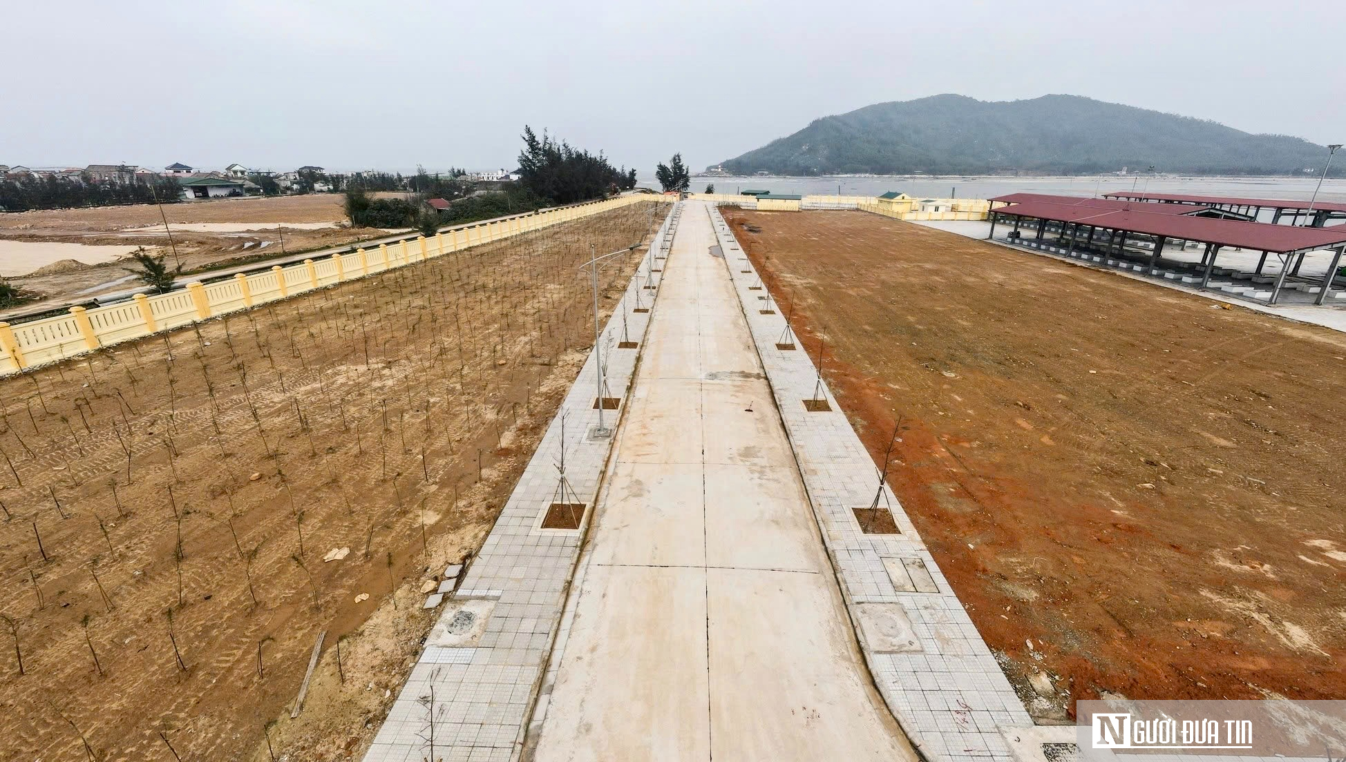 Cảng cá hiện đại bậc nhất miền Trung - đòn bẩy phát triển kinh tế biển tại Hà Tĩnh- Ảnh 3. Cảng cá hiện đại bậc nhất miền Trung - đòn bẩy phát triển kinh tế biển tại Hà Tĩnh- Ảnh 3.