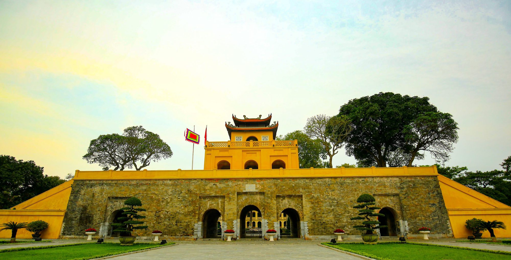 Khai quật 580m² Nền nhà Pháo binh thuộc Khu Trung tâm Hoàng thành Thăng Long- Ảnh 1. Khai quật 580m² Nền nhà Pháo binh thuộc Khu Trung tâm Hoàng thành Thăng Long- Ảnh 1.