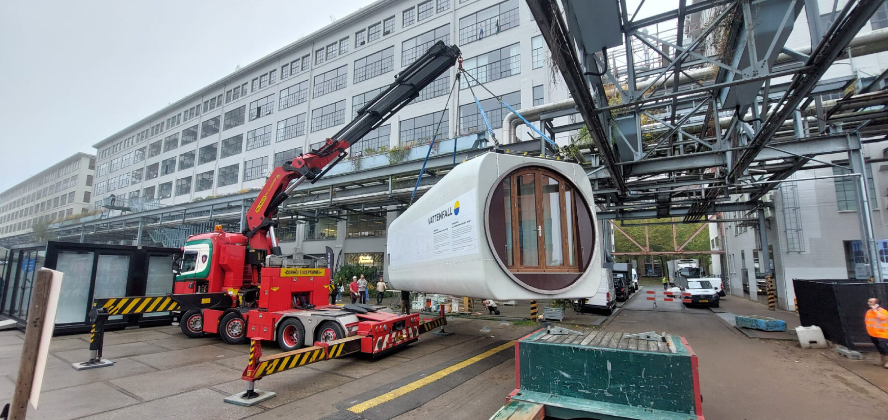 Ngôi nhà nhỏ siêu tiện nghi làm từ turbine điện gió “đã nghỉ hưu”- Ảnh 7. Ngôi nhà nhỏ siêu tiện nghi làm từ turbine điện gió “đã nghỉ hưu”- Ảnh 7.