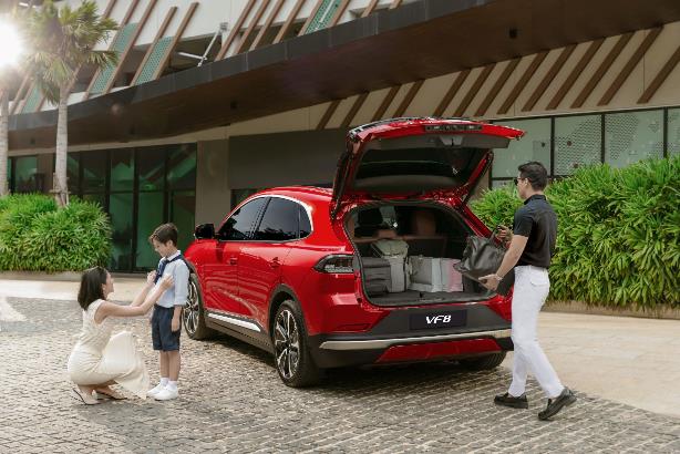 Gia đình thảnh thơi “chill” ở mọi miền với VinFast VF 8, đi road trip không cần sạc giữa đường- Ảnh 2. Gia đình thảnh thơi “chill” ở mọi miền với VinFast VF 8, đi road trip không cần sạc giữa đường- Ảnh 2.