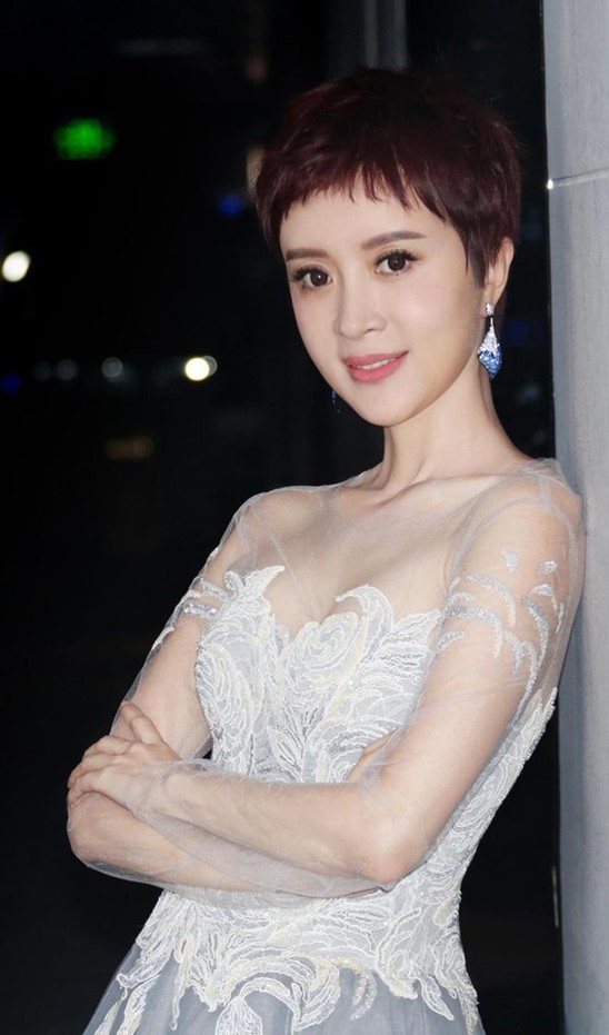 "Công chúa Khổng Tước" của Tây Du Ký: Lộ phát ngôn coi thường dân quê, nhận mưa gạch đá- Ảnh 1. "Công chúa Khổng Tước" của Tây Du Ký: Lộ phát ngôn coi thường dân quê, nhận mưa gạch đá- Ảnh 1.