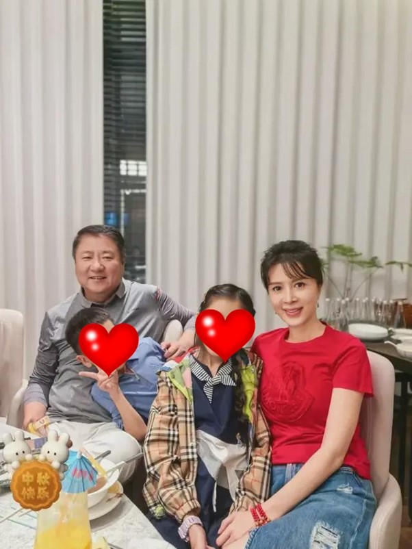 "Công chúa Khổng Tước" của Tây Du Ký: Lộ phát ngôn coi thường dân quê, nhận mưa gạch đá- Ảnh 8. "Công chúa Khổng Tước" của Tây Du Ký: Lộ phát ngôn coi thường dân quê, nhận mưa gạch đá- Ảnh 8.