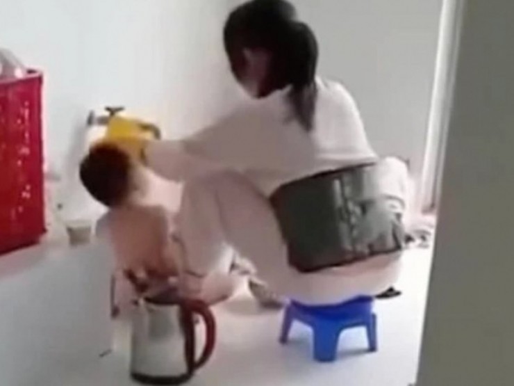 Bạo hành trẻ em ở Bắc Ninh và Bến Tre: Bộ Y tế yêu cầu xử lý nghiêm