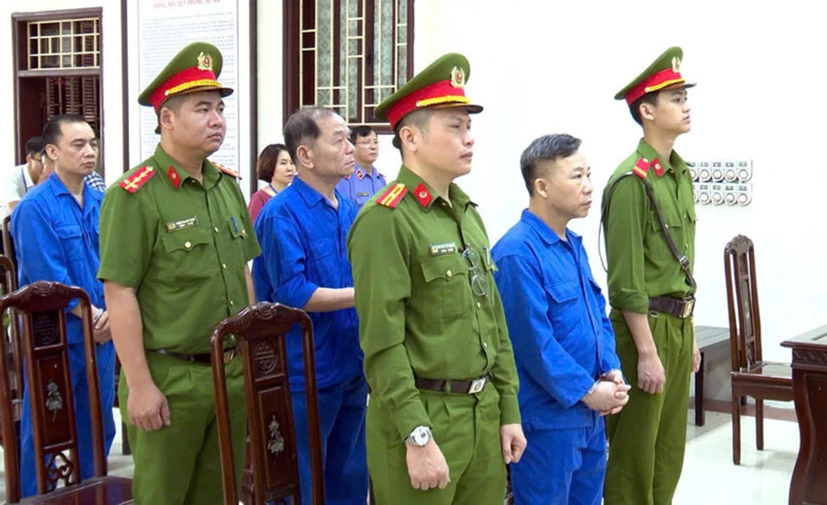 Ông Lưu Bình Nhưỡng xin giảm nhẹ bản án tại phiên tòa phúc thẩm- Ảnh 1. Ông Lưu Bình Nhưỡng xin giảm nhẹ bản án tại phiên tòa phúc thẩm- Ảnh 1.