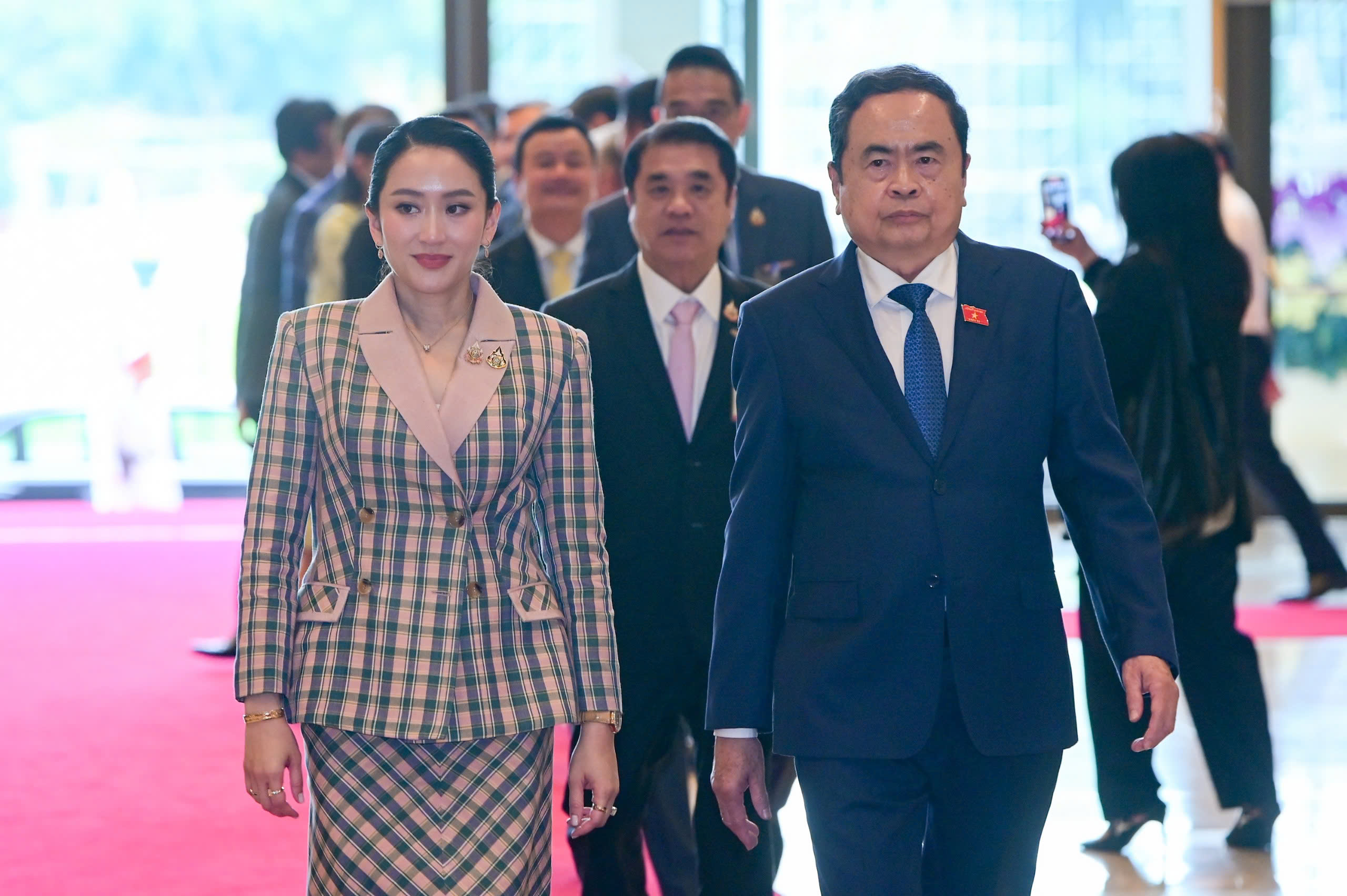 Chủ tịch Quốc hội Trần Thanh Mẫn hội kiến Thủ tướng Thái Lan - Ảnh 3. Chủ tịch Quốc hội Trần Thanh Mẫn hội kiến Thủ tướng Thái Lan - Ảnh 3.