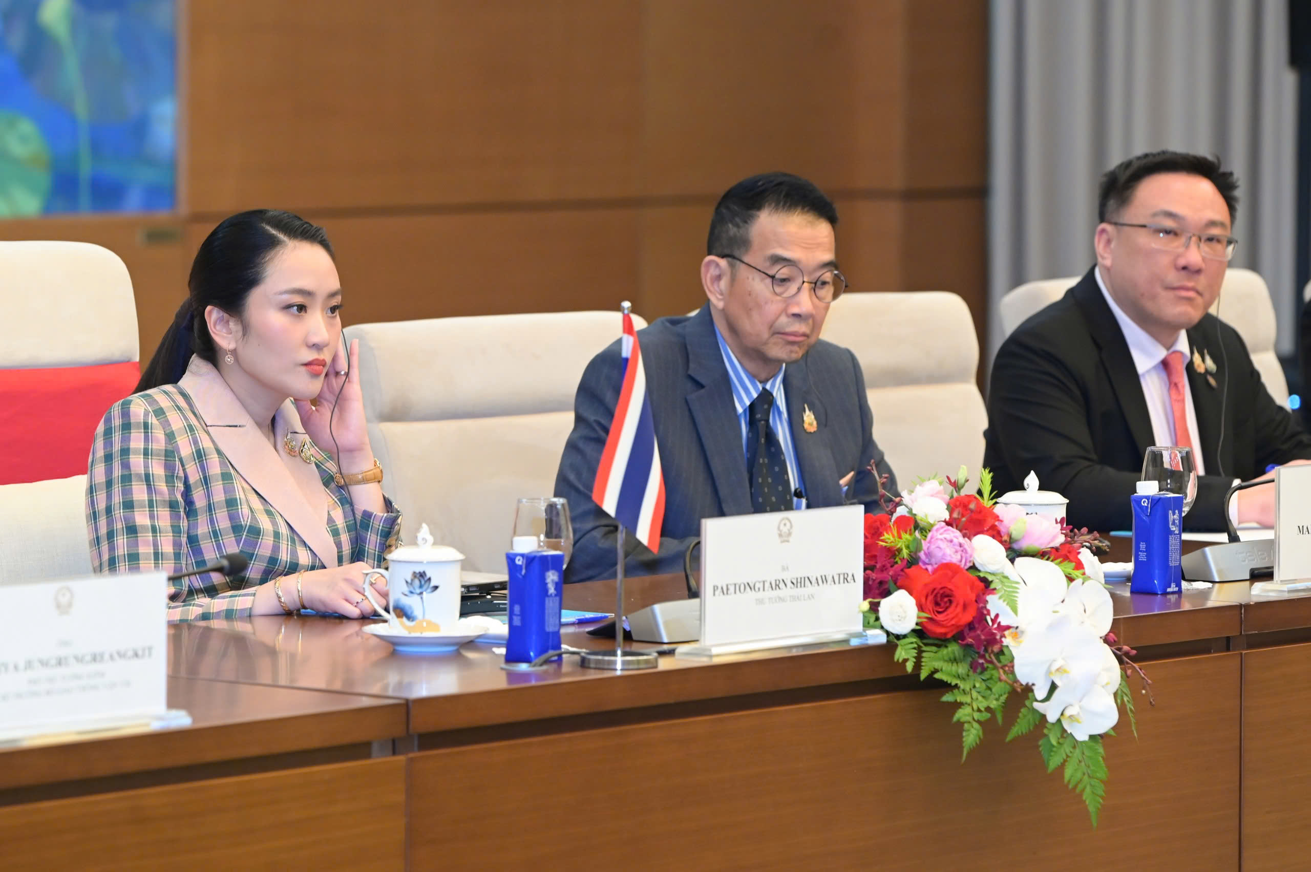 Chủ tịch Quốc hội Trần Thanh Mẫn hội kiến Thủ tướng Thái Lan - Ảnh 8. Chủ tịch Quốc hội Trần Thanh Mẫn hội kiến Thủ tướng Thái Lan - Ảnh 8.