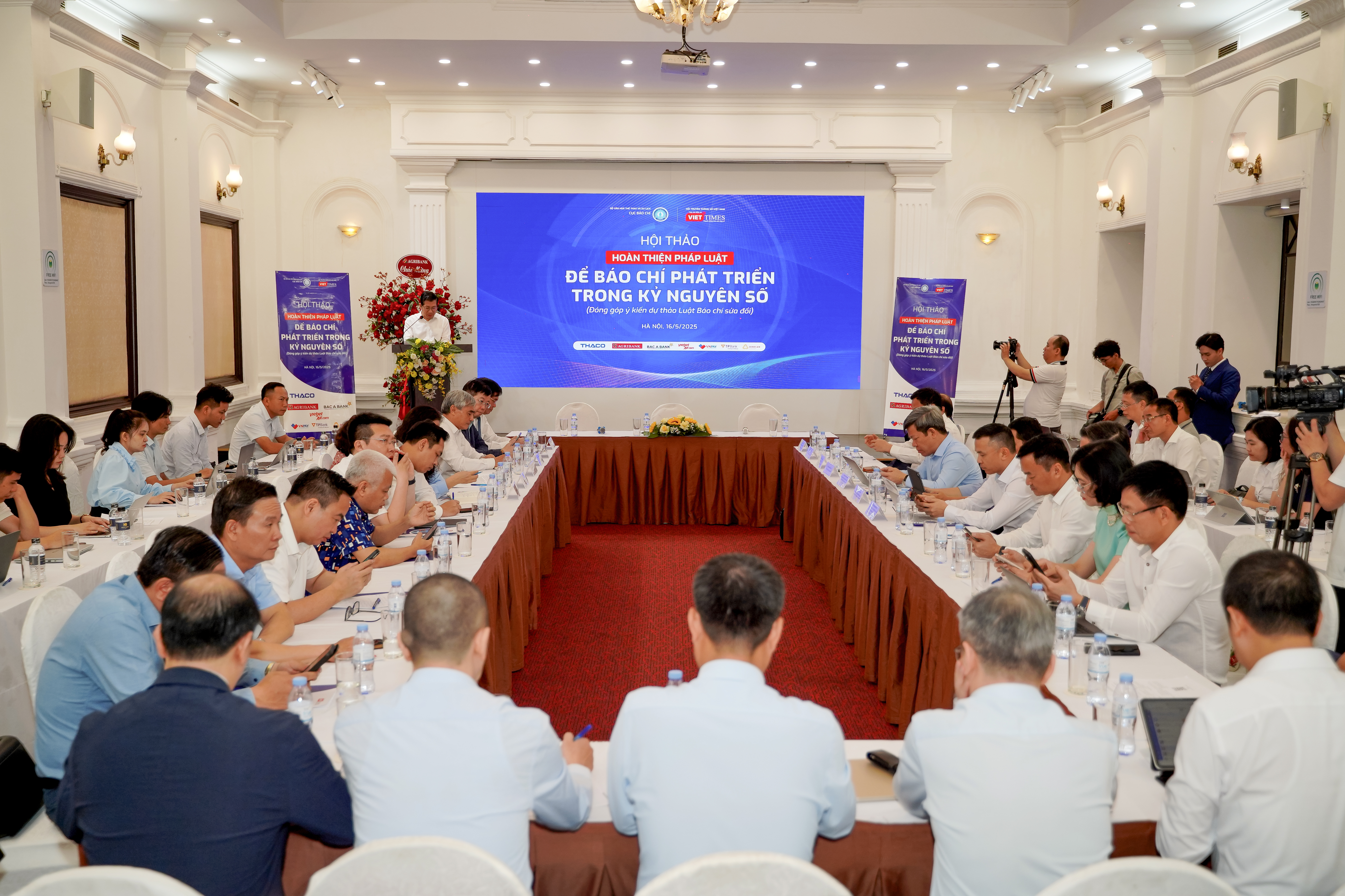 Tạo hành lang pháp lý cho hoạt động báo chí phát triển trong kỷ nguyên số- Ảnh 2. Tạo hành lang pháp lý cho hoạt động báo chí phát triển trong kỷ nguyên số- Ảnh 2.