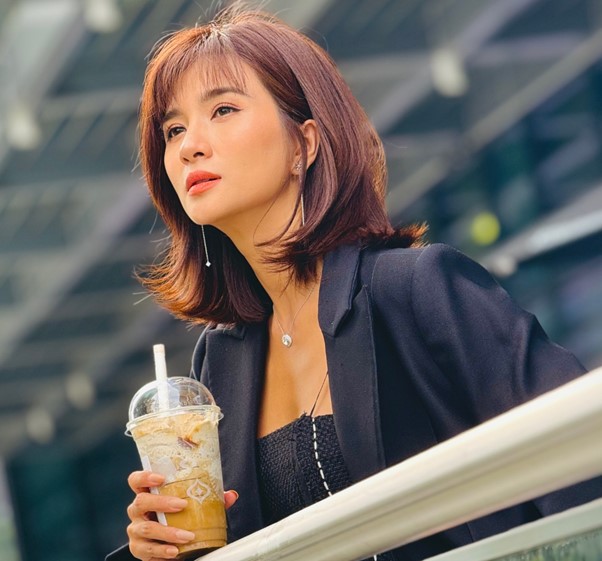 NSƯT Kim Tuyến - mỹ nhân tài sắc của màn ảnh Việt, sở hữu nhà mặt tiền Quận 1, U40 vẫn lẻ bóng- Ảnh 7. NSƯT Kim Tuyến - mỹ nhân tài sắc của màn ảnh Việt, sở hữu nhà mặt tiền Quận 1, U40 vẫn lẻ bóng- Ảnh 7.