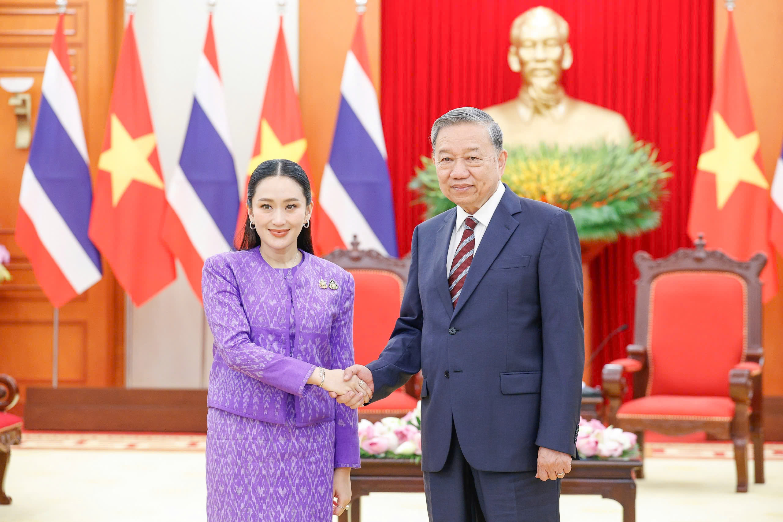 Tổng Bí thư Tô Lâm tiếp Thủ tướng Thái Lan - Ảnh 2. Tổng Bí thư Tô Lâm tiếp Thủ tướng Thái Lan - Ảnh 2.