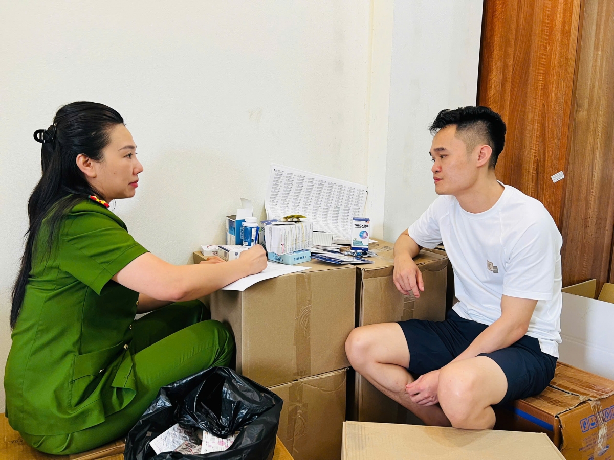 Vụ sản xuất 100 tấn thuốc giả tại Hà Nội: Được bán ở các hiệu thuốc và nhiều bệnh viện- Ảnh 1. Vụ sản xuất 100 tấn thuốc giả tại Hà Nội: Được bán ở các hiệu thuốc và nhiều bệnh viện- Ảnh 1.