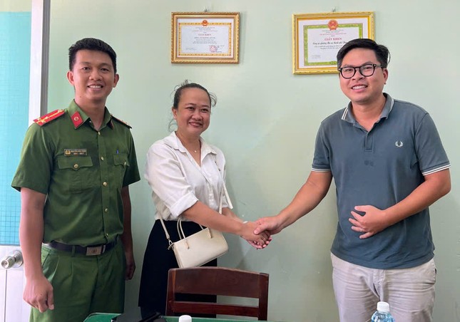 Bản tin 18/5: Chủ nhà hàng ở Mũi Né bất ngờ nhận được 1 tỷ đồng- Ảnh 1. Bản tin 18/5: Chủ nhà hàng ở Mũi Né bất ngờ nhận được 1 tỷ đồng- Ảnh 1.