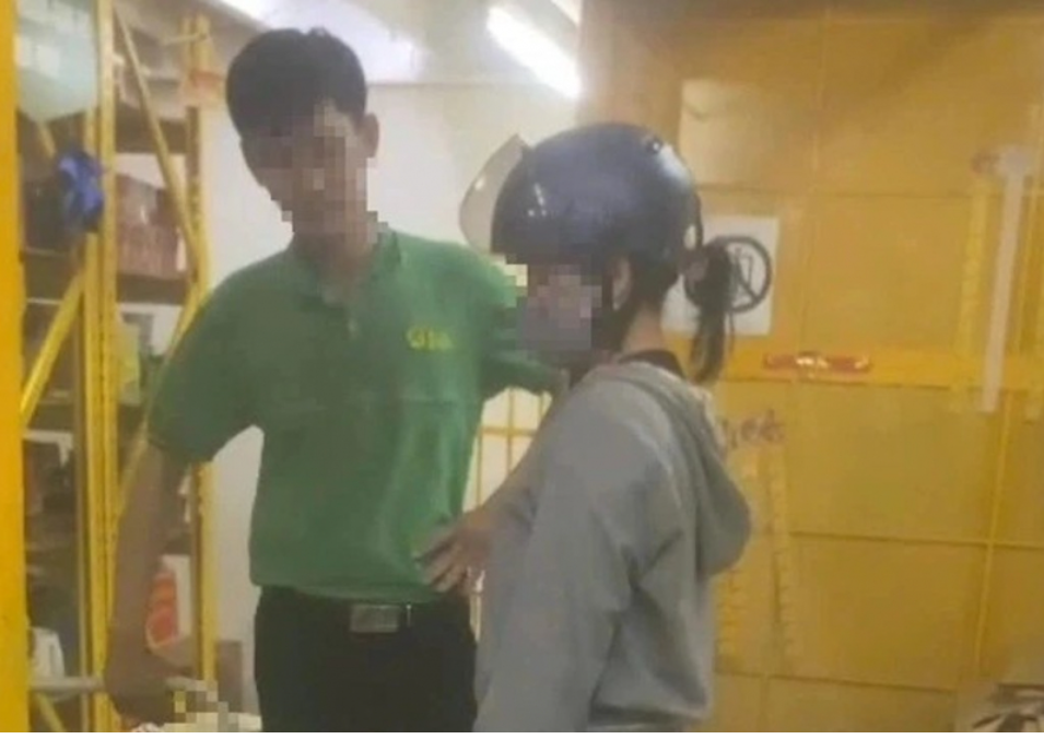 Vụ Hiệu trưởng bị cho thôi việc vì lấy trộm đồ siêu thị: "Sai một ly, đi cả... sự nghiệp"- Ảnh 1. Vụ Hiệu trưởng bị cho thôi việc vì lấy trộm đồ siêu thị: "Sai một ly, đi cả... sự nghiệp"- Ảnh 1.