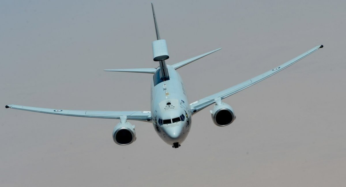 Chính quyền Tổng thống Trump muốn loại bỏ máy bay cảnh báo sớm AWACS: Cuộc cách mạng hay rủi ro?- Ảnh 1. Chính quyền Tổng thống Trump muốn loại bỏ máy bay cảnh báo sớm AWACS: Cuộc cách mạng hay rủi ro?- Ảnh 1.