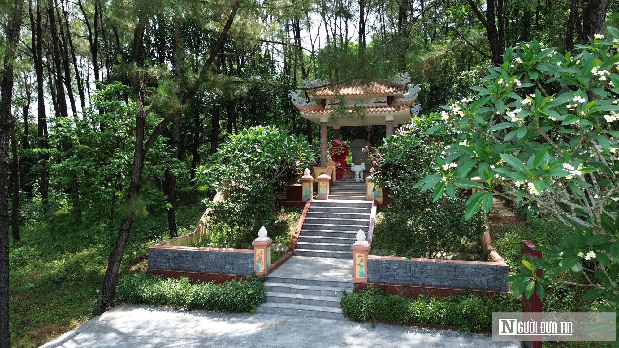 Khung cảnh yên bình nơi tưởng niệm thân mẫu Chủ tịch Hồ Chí Minh ở Huế- Ảnh 3. Khung cảnh yên bình nơi tưởng niệm thân mẫu Chủ tịch Hồ Chí Minh ở Huế- Ảnh 3.