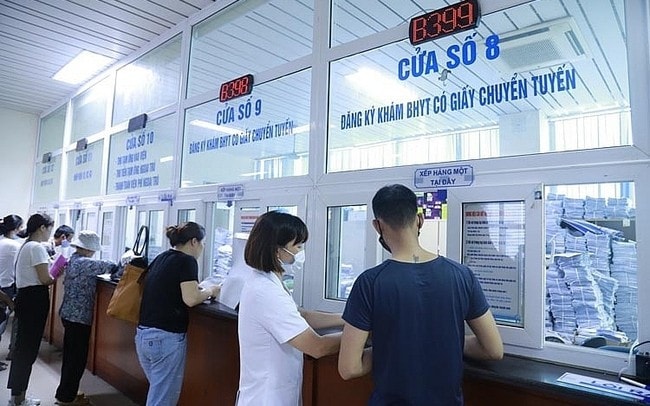 Điểm mới về chuyển tuyến bảo hiểm y tế từ 1/7, ai cũng nên biết- Ảnh 1. Điểm mới về chuyển tuyến bảo hiểm y tế từ 1/7, ai cũng nên biết- Ảnh 1.