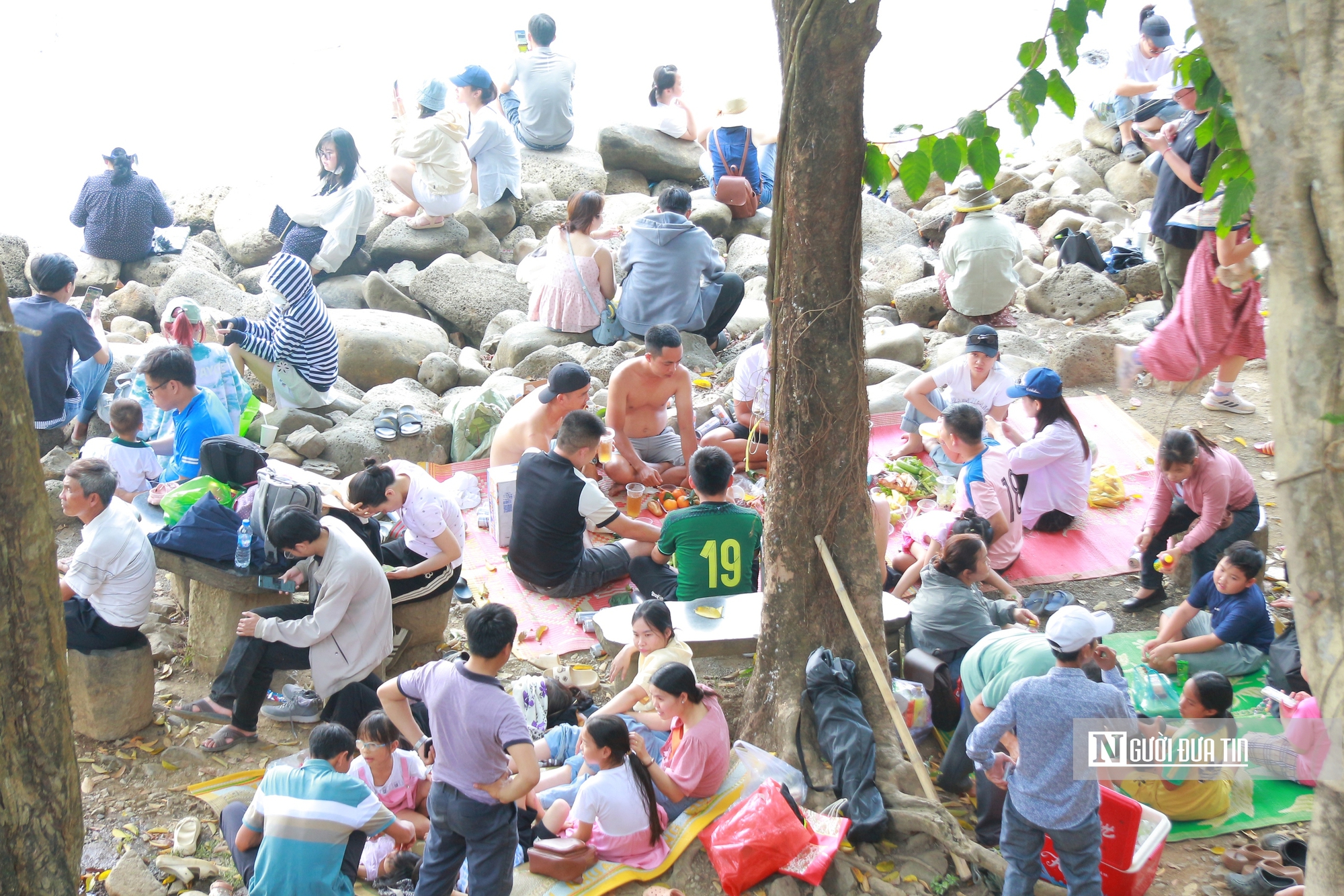 Thác nước hùng vĩ giữa đại ngàn Tây Nguyên thu hút hơn 3.000 du khách mỗi ngày- Ảnh 8. Thác nước hùng vĩ giữa đại ngàn Tây Nguyên thu hút hơn 3.000 du khách mỗi ngày- Ảnh 8.