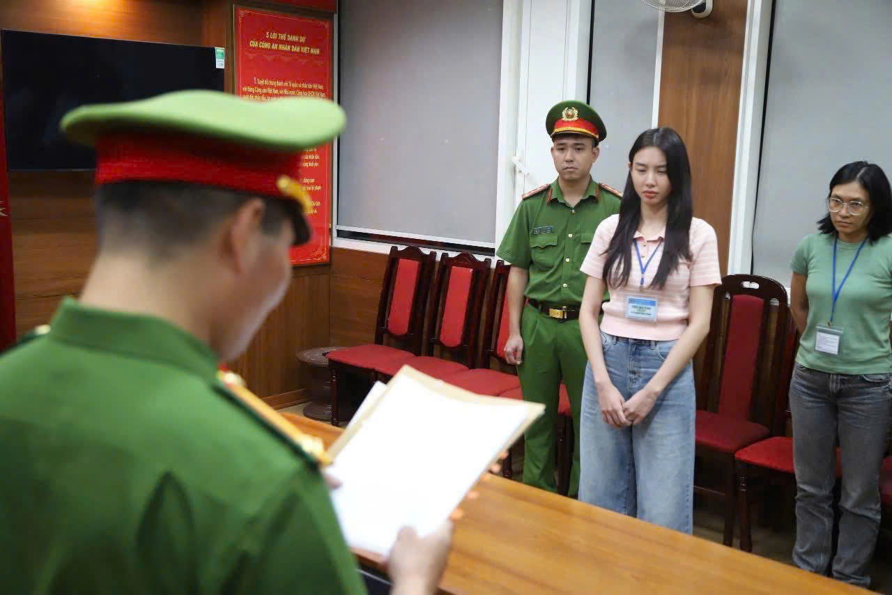 Khám xét nơi ở của hoa hậu Nguyễn Thúc Thùy Tiên- Ảnh 3. Khám xét nơi ở của hoa hậu Nguyễn Thúc Thùy Tiên- Ảnh 3.