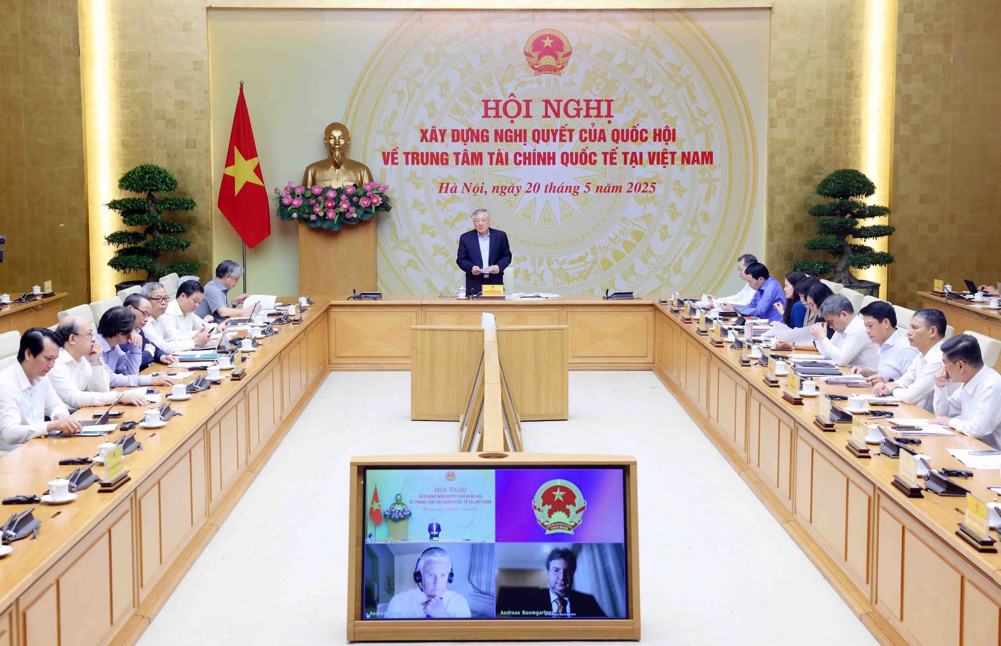Việt Nam dự kiến xây một Trung tâm tài chính quốc tế nhưng hoạt động ở 2 thành phố- Ảnh 2. Việt Nam dự kiến xây một Trung tâm tài chính quốc tế nhưng hoạt động ở 2 thành phố- Ảnh 2.
