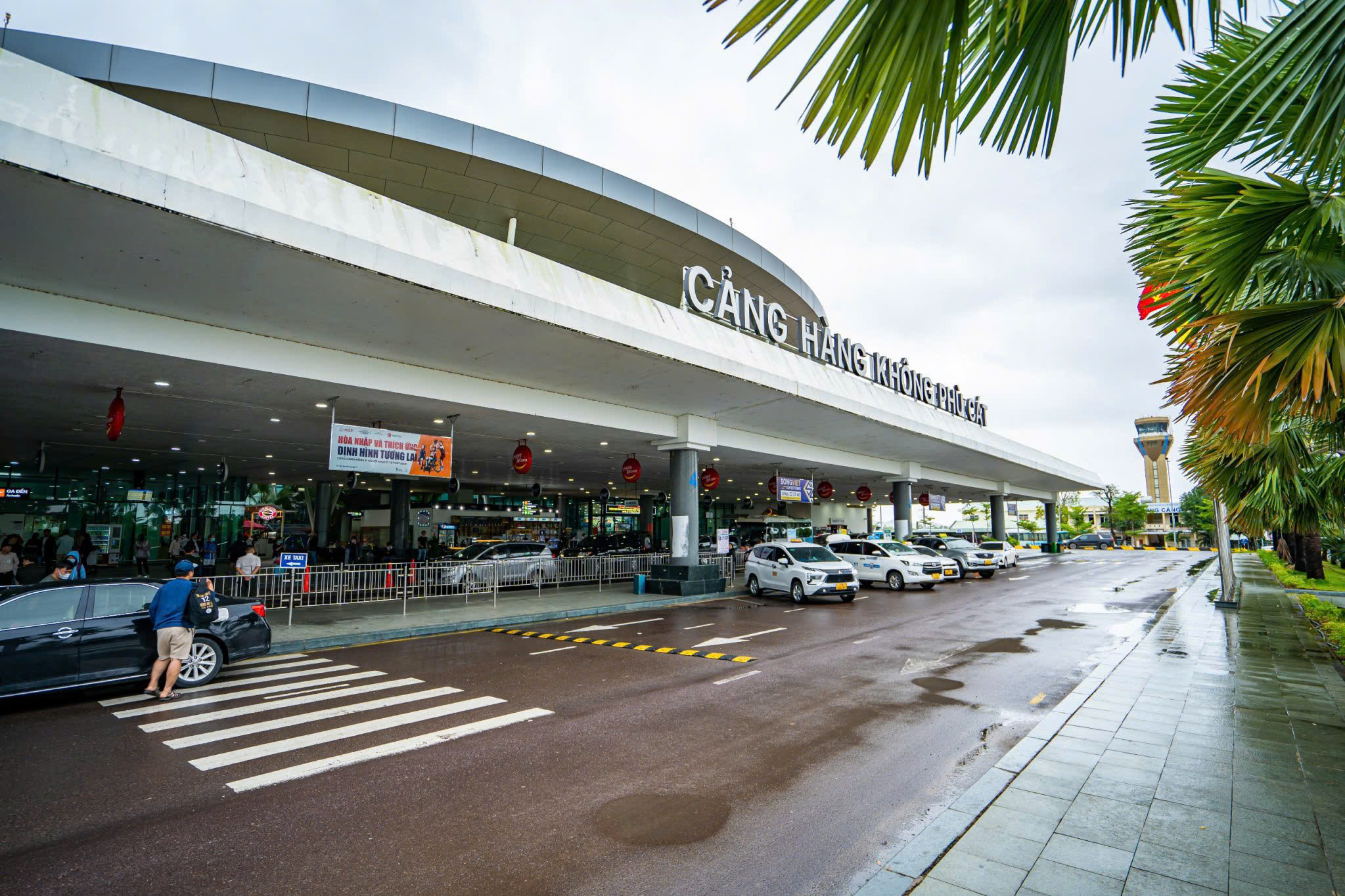 Bình Định dự kiến khởi công dự án đường cất hạ cánh số 2 sân bay Phù Cát vào tháng 8/2025- Ảnh 1. Bình Định dự kiến khởi công dự án đường cất hạ cánh số 2 sân bay Phù Cát vào tháng 8/2025- Ảnh 1.