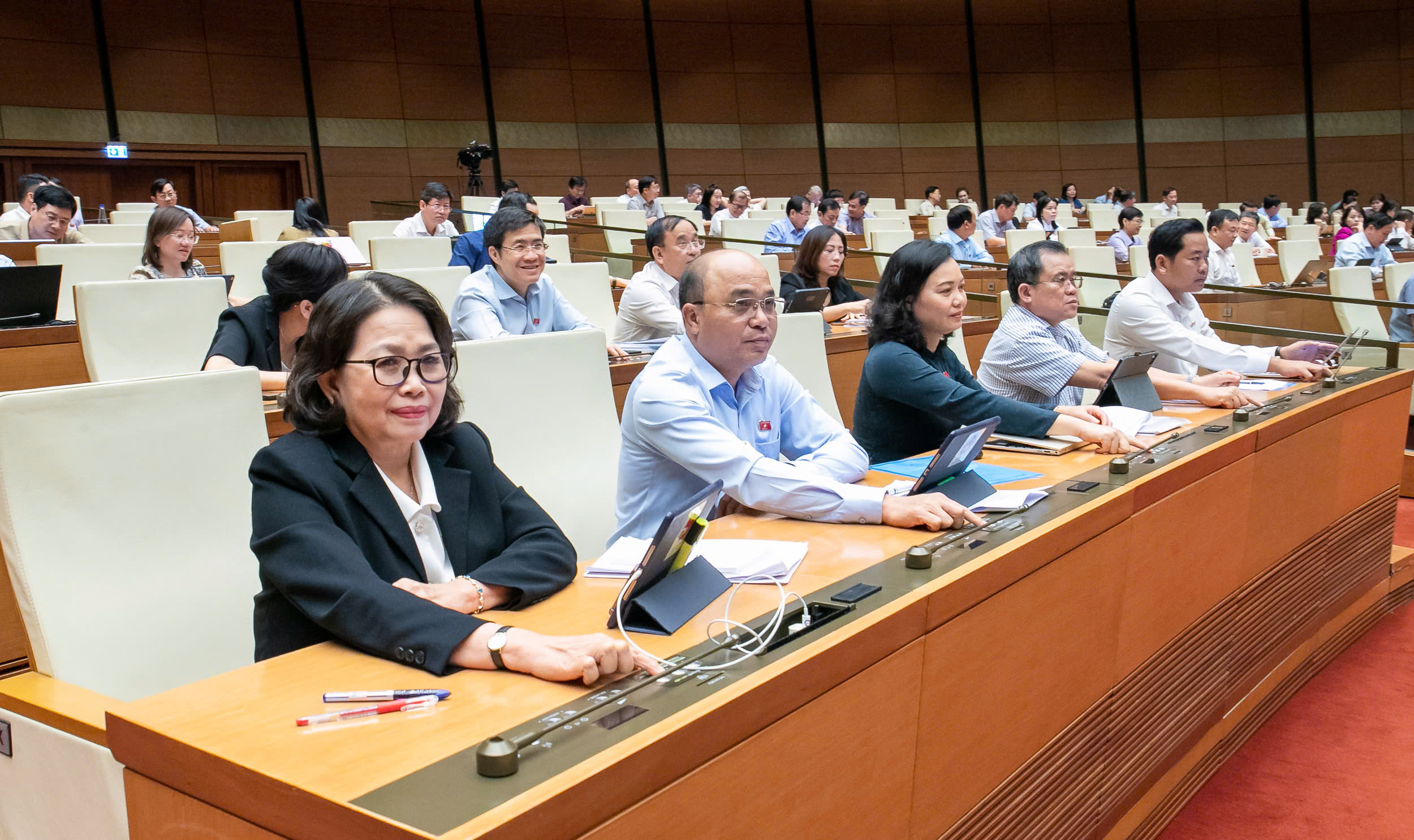 Chính thức rút ngắn nhiệm kỳ Quốc hội khoá XV, quyết định ngày bầu cử- Ảnh 1. Chính thức rút ngắn nhiệm kỳ Quốc hội khoá XV, quyết định ngày bầu cử- Ảnh 1.