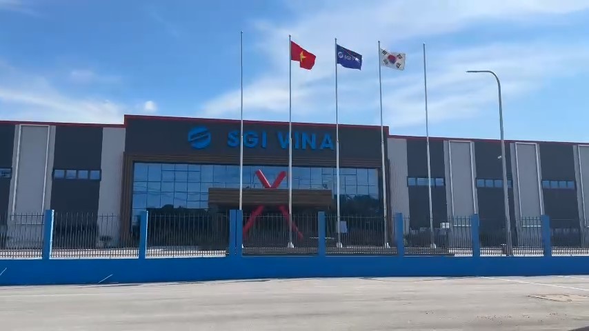 Sau tiếng nổ lớn, 12 công nhân nhập viện, một người bỏng nặng- Ảnh 1. Sau tiếng nổ lớn, 12 công nhân nhập viện, một người bỏng nặng- Ảnh 1.