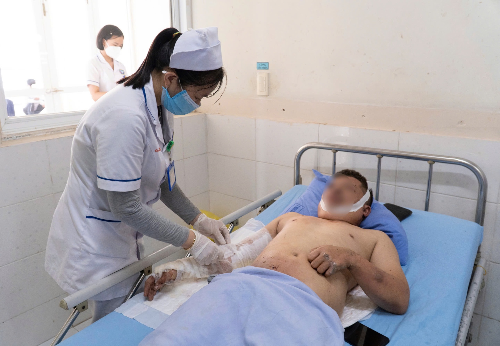 Thông tin mới vụ nổ ở nhà máy nam châm khiến nhiều người bị thương- Ảnh 1. Thông tin mới vụ nổ ở nhà máy nam châm khiến nhiều người bị thương- Ảnh 1.