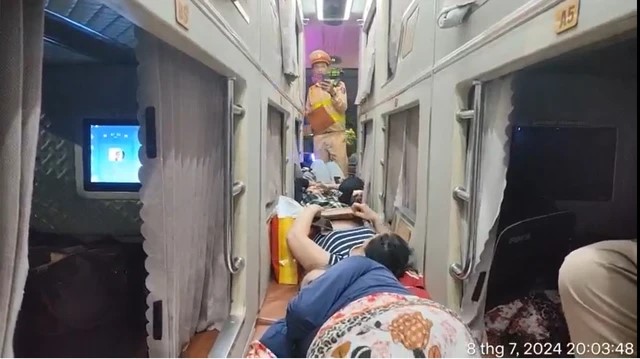 Tạp chí Đời sống và Pháp luật đạt giải B Giải thưởng Báo chí tỉnh Bình Định năm 2025- Ảnh 4. Tạp chí Đời sống và Pháp luật đạt giải B Giải thưởng Báo chí tỉnh Bình Định năm 2025- Ảnh 4.