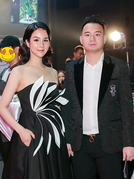 Sau 2 năm ly hôn, Diệp Lâm Anh có cuộc sống hoàn toàn đối lập với thiếu gia Nghiêm Đức- Ảnh 1. Sau 2 năm ly hôn, Diệp Lâm Anh có cuộc sống hoàn toàn đối lập với thiếu gia Nghiêm Đức- Ảnh 1.