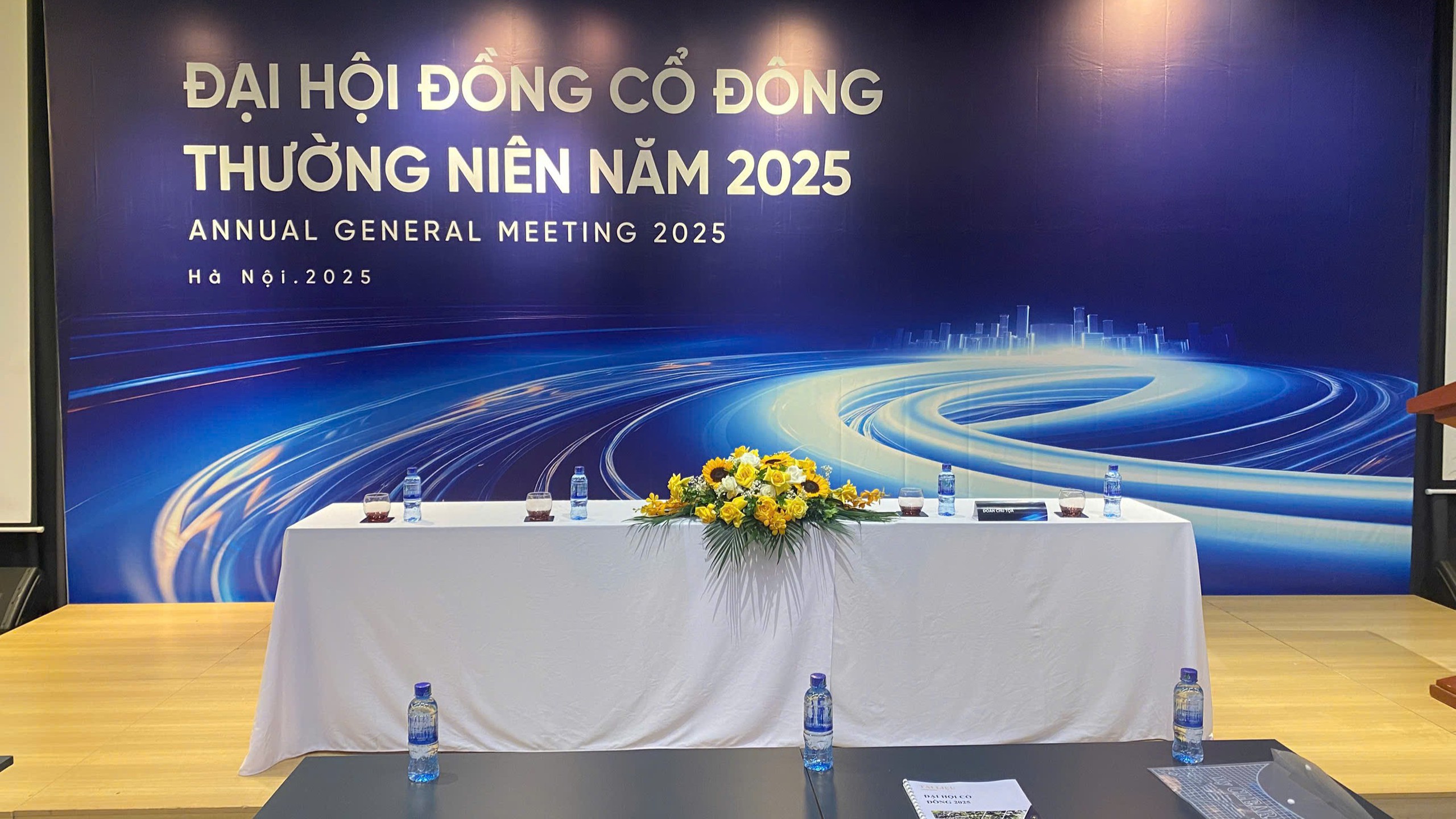 Thêm một công ty trong hệ sinh thái Apec Group tổ chức ĐHĐCĐ bất thành- Ảnh 1. Thêm một công ty trong hệ sinh thái Apec Group tổ chức ĐHĐCĐ bất thành- Ảnh 1.