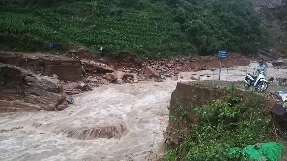 Thủ tướng yêu cầu ứng phó nguy cơ sạt lở đất, lũ quét, ngập lụt ở Bắc Bộ- Ảnh 1. Thủ tướng yêu cầu ứng phó nguy cơ sạt lở đất, lũ quét, ngập lụt ở Bắc Bộ- Ảnh 1.
