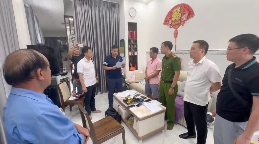 Triệt phá đường dây kinh doanh đa cấp xuyên quốc gia bán thực phẩm chứa chất cấm- Ảnh 1. Triệt phá đường dây kinh doanh đa cấp xuyên quốc gia bán thực phẩm chứa chất cấm- Ảnh 1.