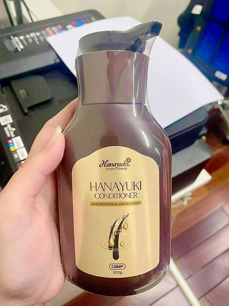 Dầu xả Hanayuki do Đoàn Di Băng quảng cáo bị thu hồi trên toàn quốc- Ảnh 1. Dầu xả Hanayuki do Đoàn Di Băng quảng cáo bị thu hồi trên toàn quốc- Ảnh 1.