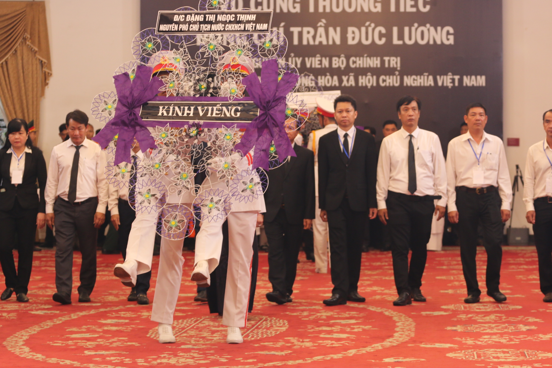 Tp.HCM tổ chức lễ viếng nguyên Chủ tịch nước Trần Đức Lương- Ảnh 11. Tp.HCM tổ chức lễ viếng nguyên Chủ tịch nước Trần Đức Lương- Ảnh 11.