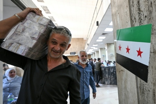 Mỹ chính thức dỡ bỏ trừng phạt Syria- Ảnh 1. Mỹ chính thức dỡ bỏ trừng phạt Syria- Ảnh 1.