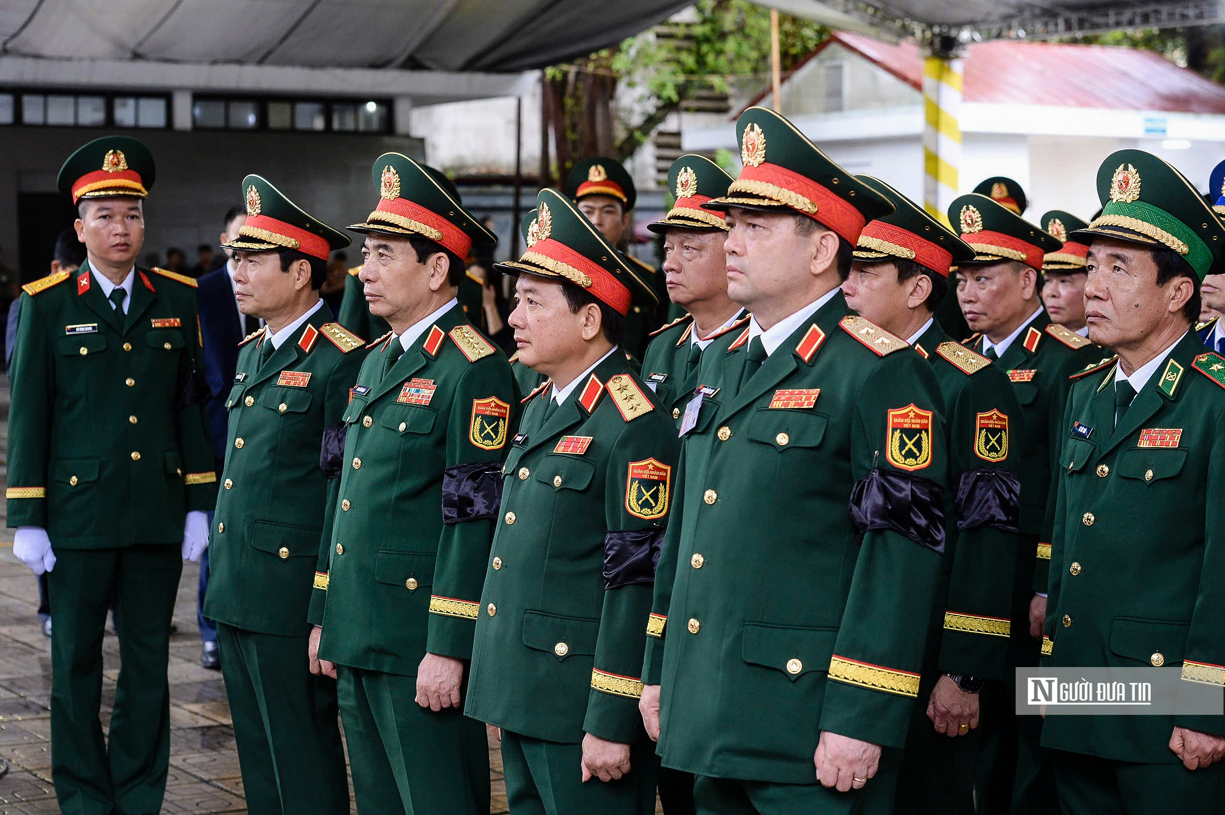 Lãnh đạo Đảng, Nhà nước viếng nguyên Chủ tịch nước Trần Đức Lương- Ảnh 9. Lãnh đạo Đảng, Nhà nước viếng nguyên Chủ tịch nước Trần Đức Lương- Ảnh 9.
