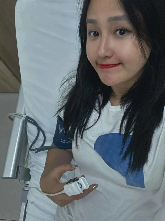 Mai Phương Thúy chia sẻ ảnh trên giường bệnh. Mai Phương Thúy chia sẻ ảnh trên giường bệnh.
