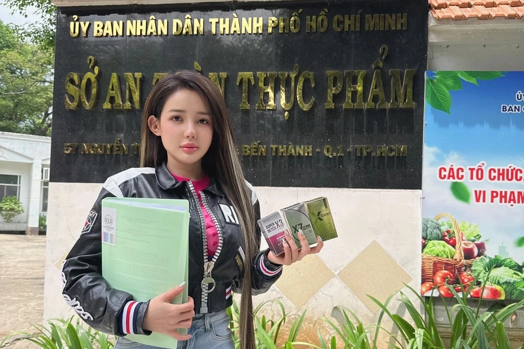 Bộ Y tế: Sản phẩm giảm cân của Ngân 98 chưa được cấp phép quảng cáo- Ảnh 1. Bộ Y tế: Sản phẩm giảm cân của Ngân 98 chưa được cấp phép quảng cáo- Ảnh 1.