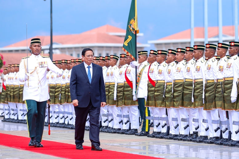 Thủ tướng Malaysia chủ trì lễ đón Thủ tướng Phạm Minh Chính- Ảnh 4. Thủ tướng Malaysia chủ trì lễ đón Thủ tướng Phạm Minh Chính- Ảnh 4.