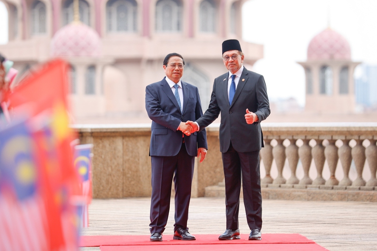 Thủ tướng Malaysia chủ trì lễ đón Thủ tướng Phạm Minh Chính- Ảnh 8. Thủ tướng Malaysia chủ trì lễ đón Thủ tướng Phạm Minh Chính- Ảnh 8.