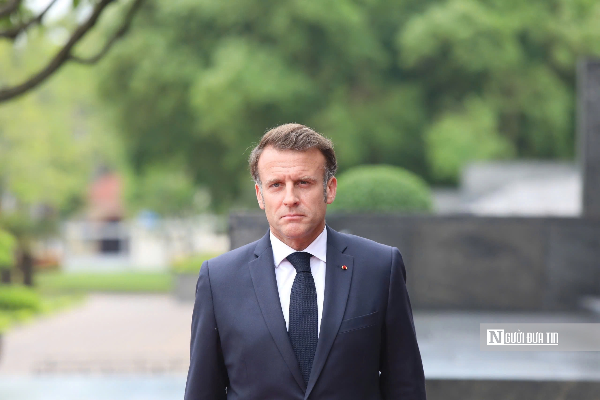 Tổng thống Pháp Macron vào Lăng viếng Chủ tịch Hồ Chí Minh- Ảnh 6.