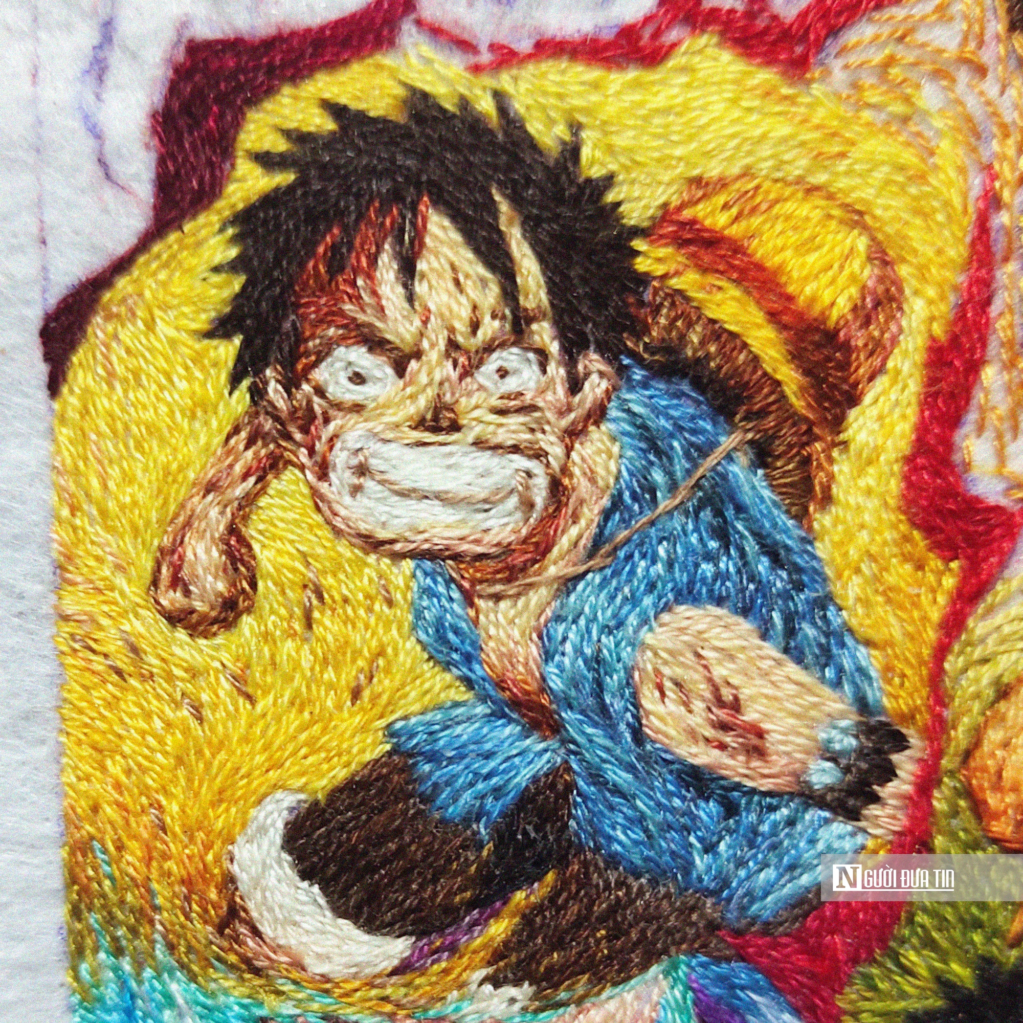 Chàng trai phố núi "dệt" giấc mơ bằng kim chỉ- Ảnh 4. Chàng trai phố núi "dệt" giấc mơ bằng kim chỉ- Ảnh 4.