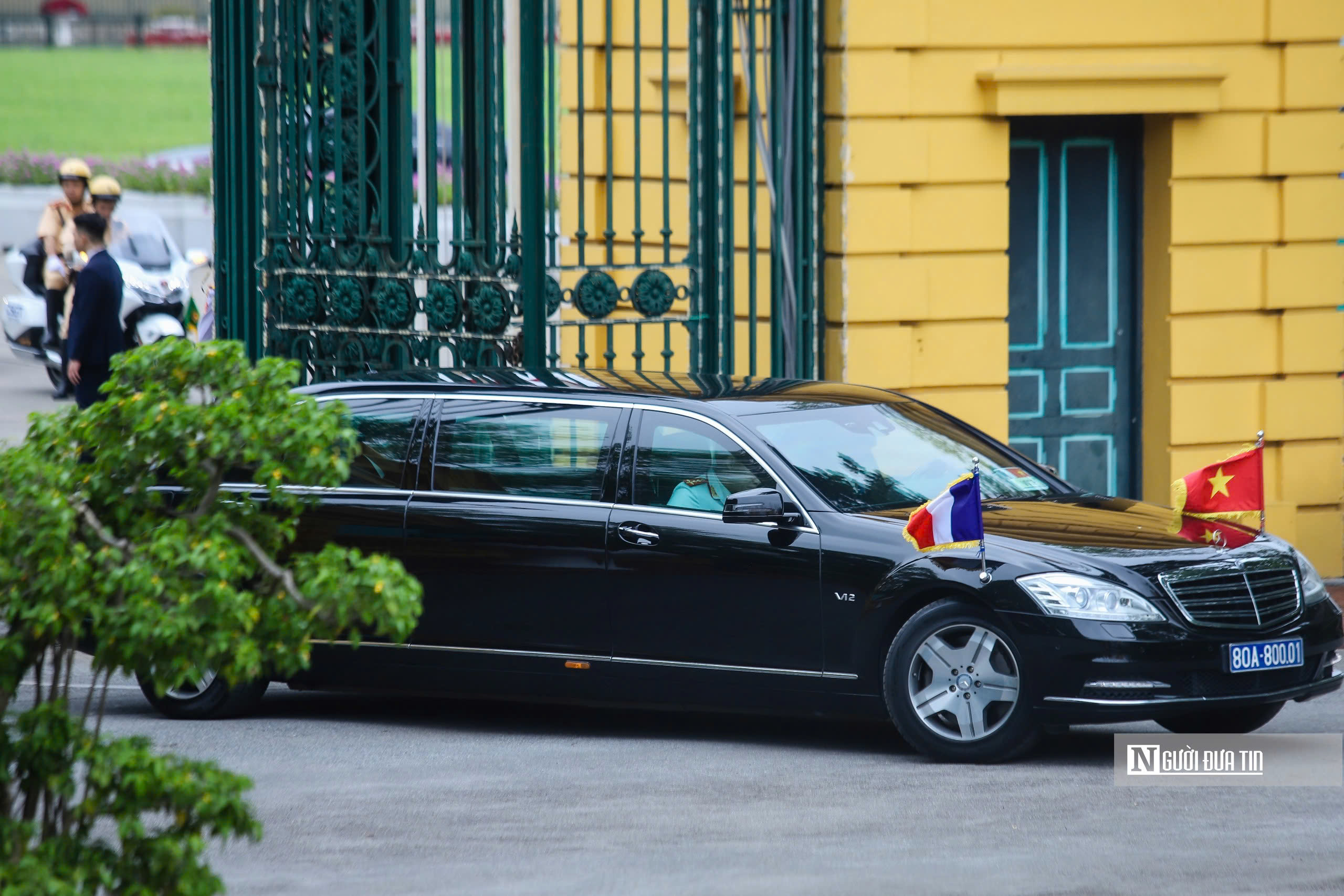 Lễ đón trọng thể Tổng thống Pháp Emmanuel Macron - Ảnh 3. Lễ đón trọng thể Tổng thống Pháp Emmanuel Macron - Ảnh 3.